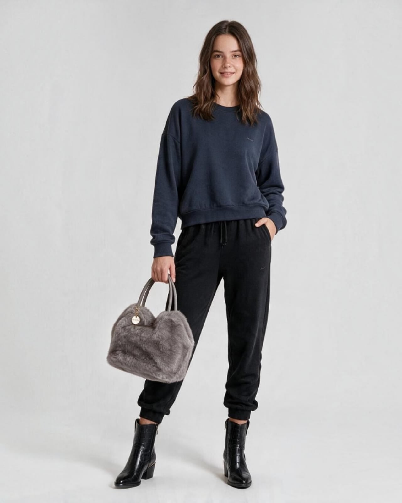 WOOL HANDBAG