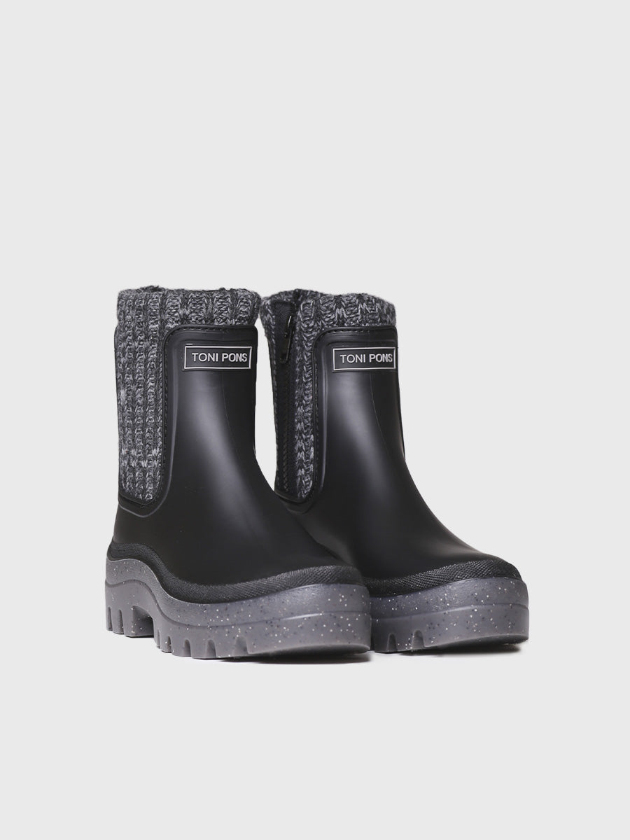 BLACK MATTE FINISH RAIN BOOT