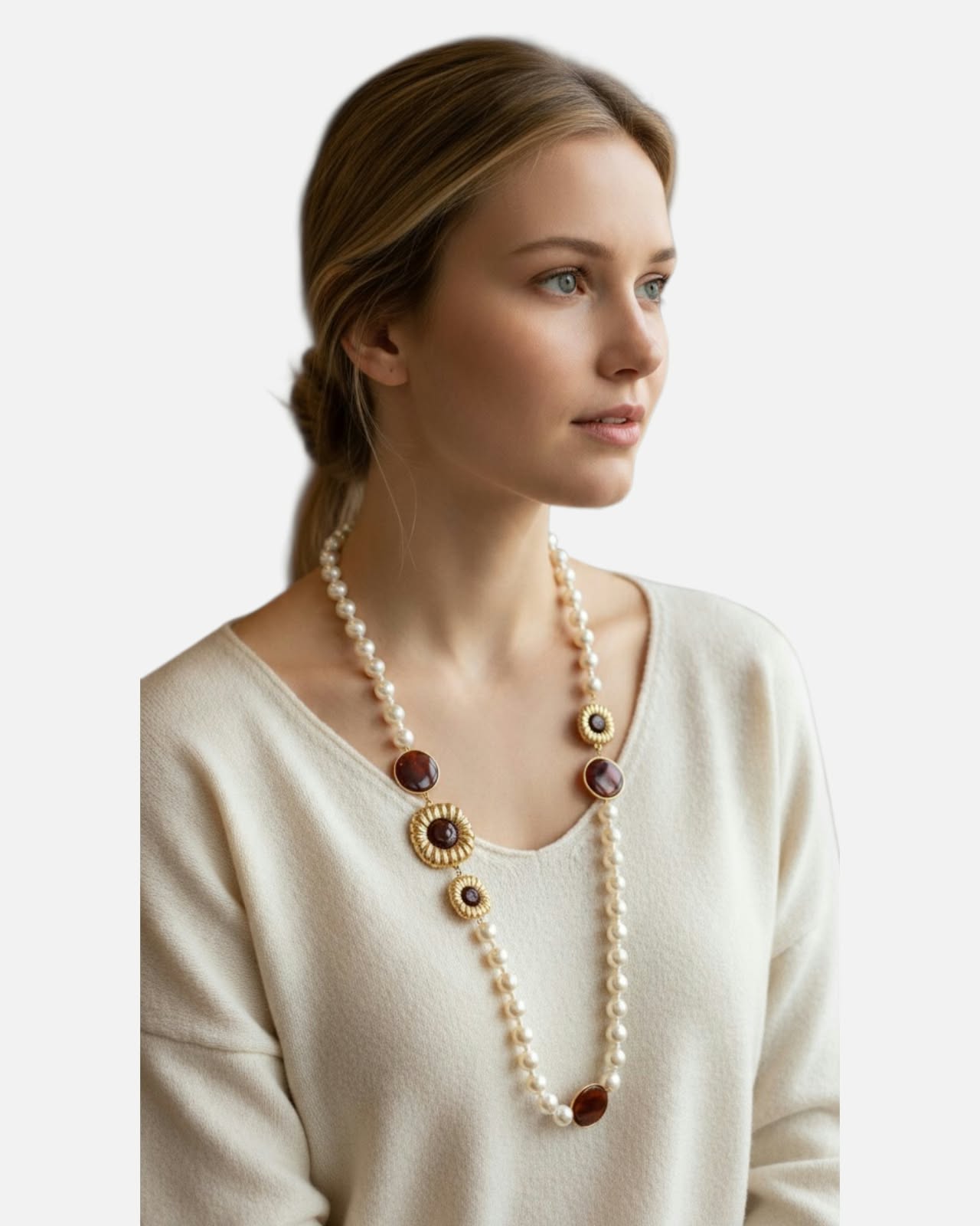 WHITE NECKLACE