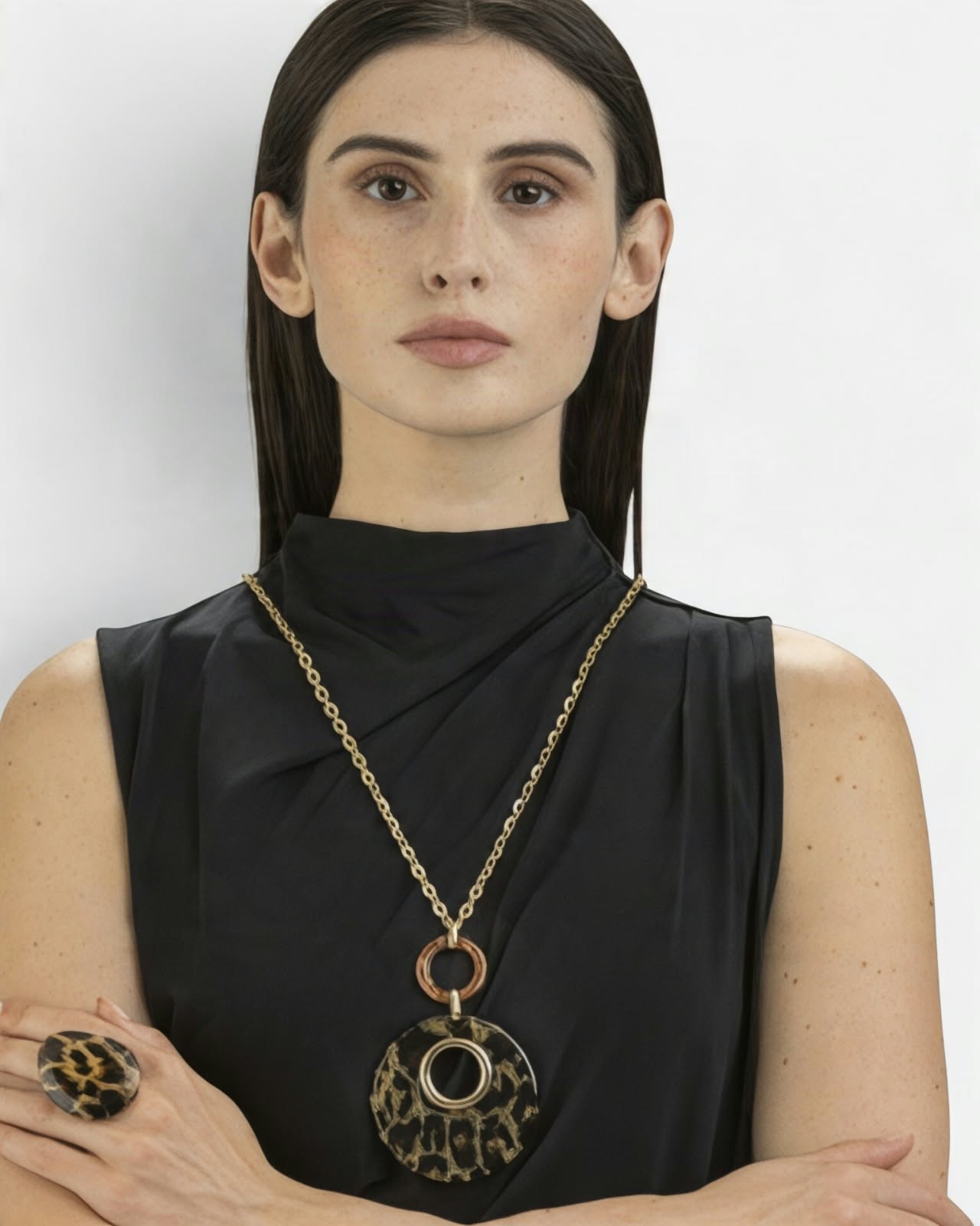 SPOTTED NECKLACE