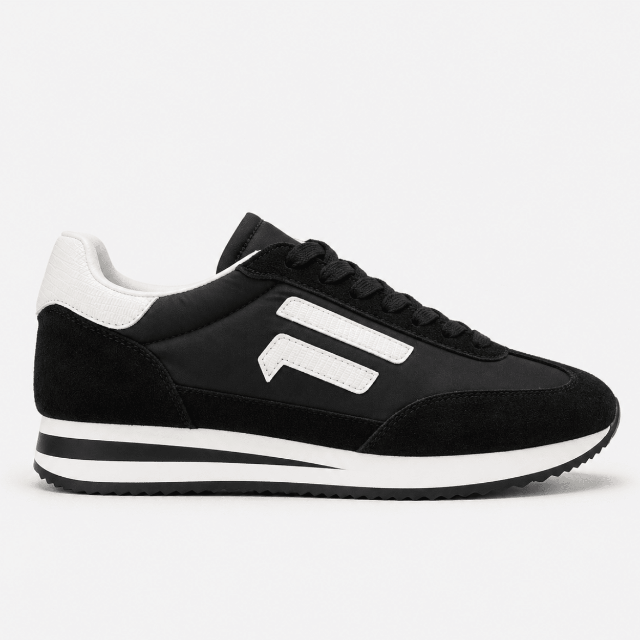 Black Sport Sneaker - DeeBoutique