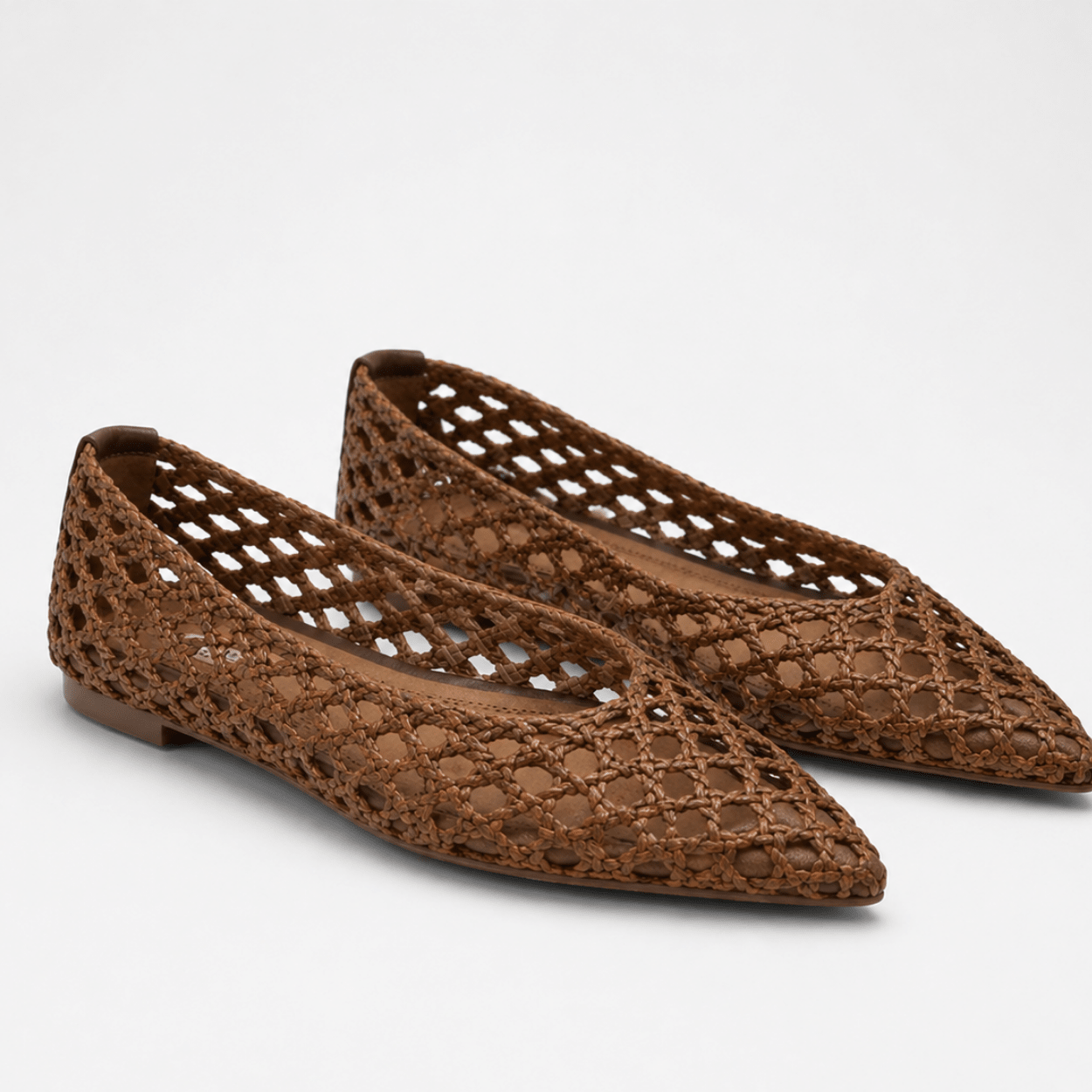 Woven Pointed Flat - DeeBoutique