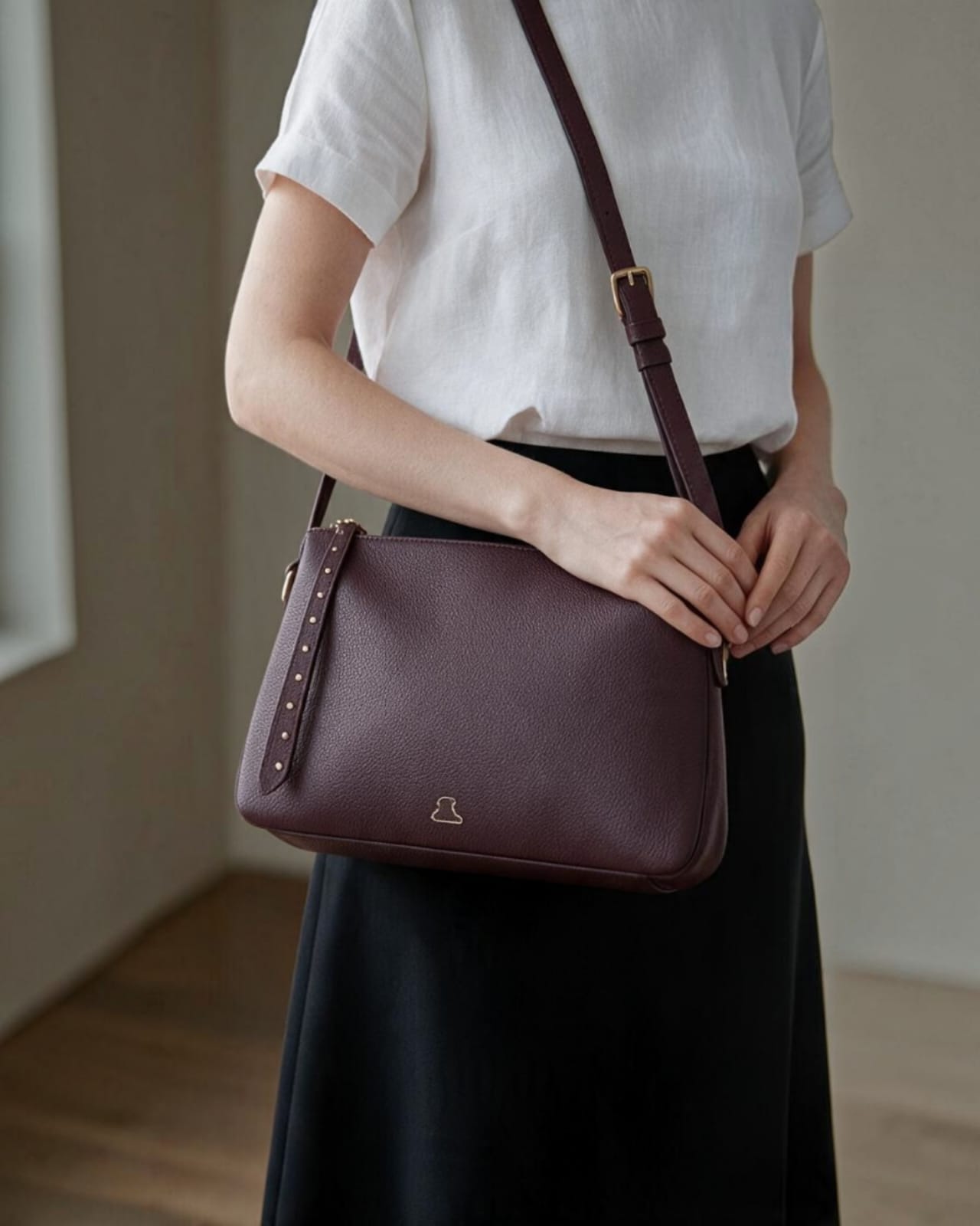 BURGUNDY SHOULDER BAG
